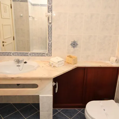 Two Bedroom Apartment Near Sao Rafael Beach - Albufeira, Algarve * Albufeira