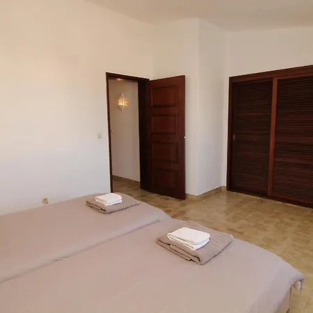 Two Bedroom Apartment near São Rafael Beach - Albufeira, Algarve Apartamento