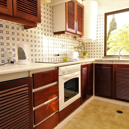 Two Bedroom Apartment Near Sao Rafael Beach - Albufeira, Algarve * Albufeira